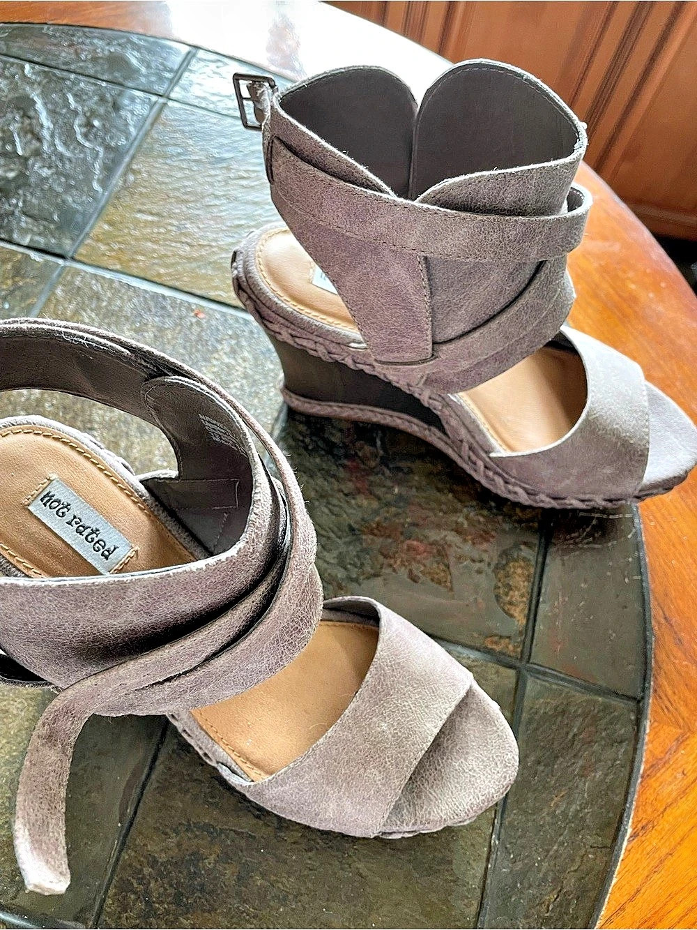Not Rates Gray Wedge Sandals US 9 - Picture 4 of 8
